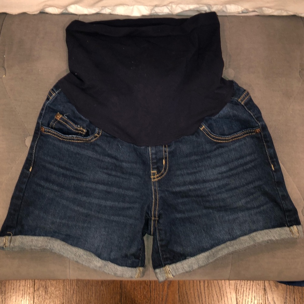 Indigo Blue Maternity Denim Shorts. Size Small